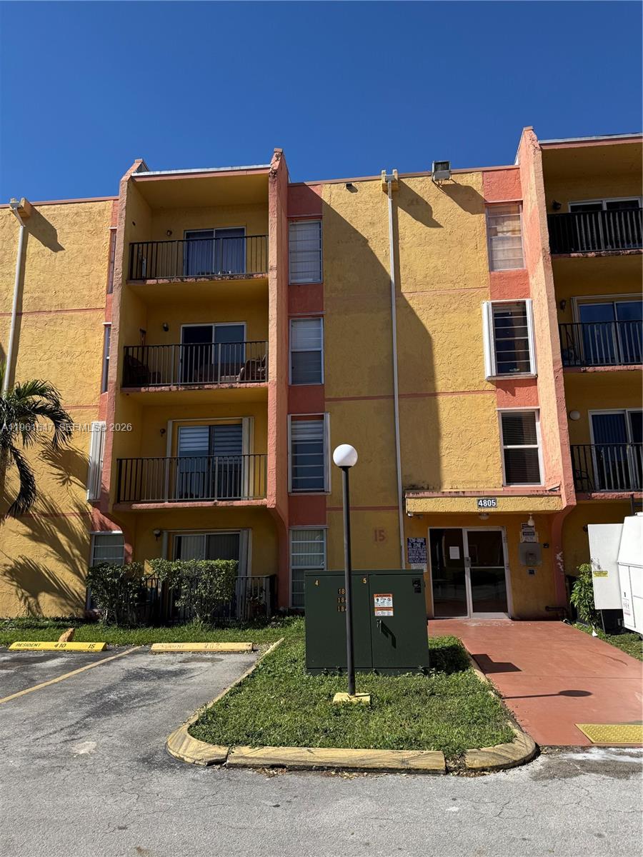 4805 NW 7th St #408-15, Miami FL 33126