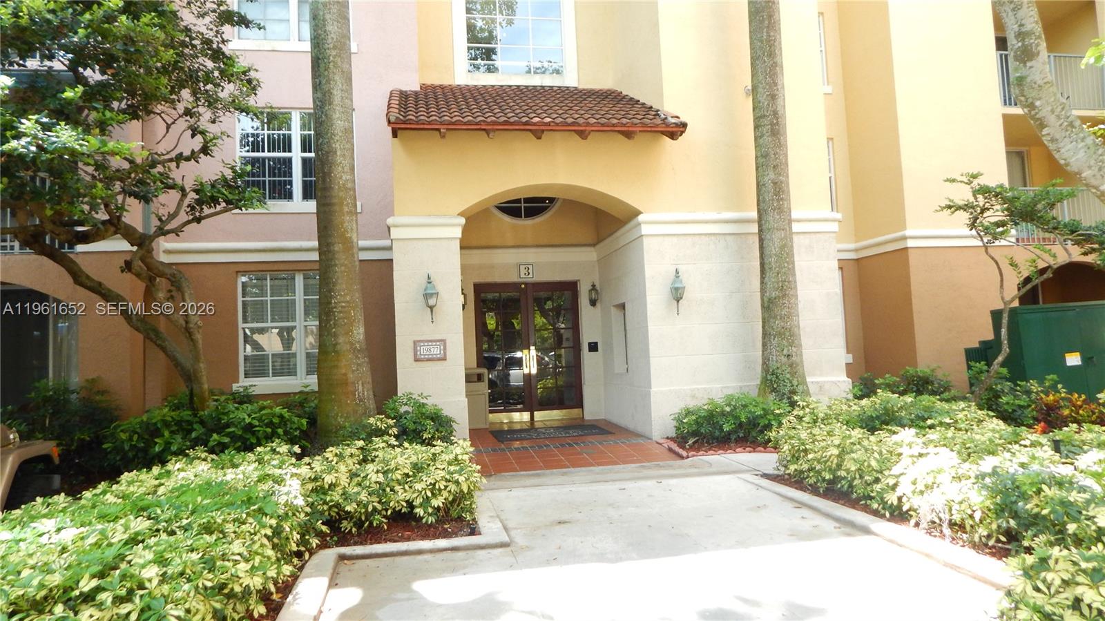 19877 E Country Club Dr #3104, Aventura FL 33180