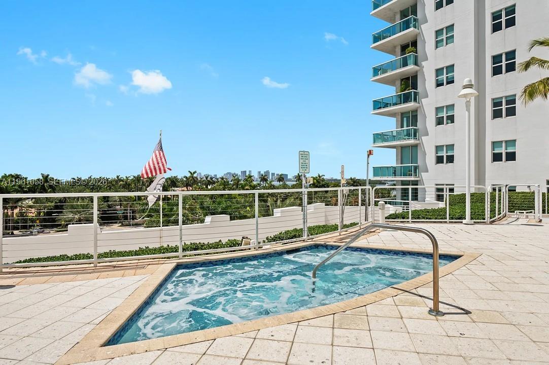 7910 Harbor Island Dr #608, North Bay Village FL 33141