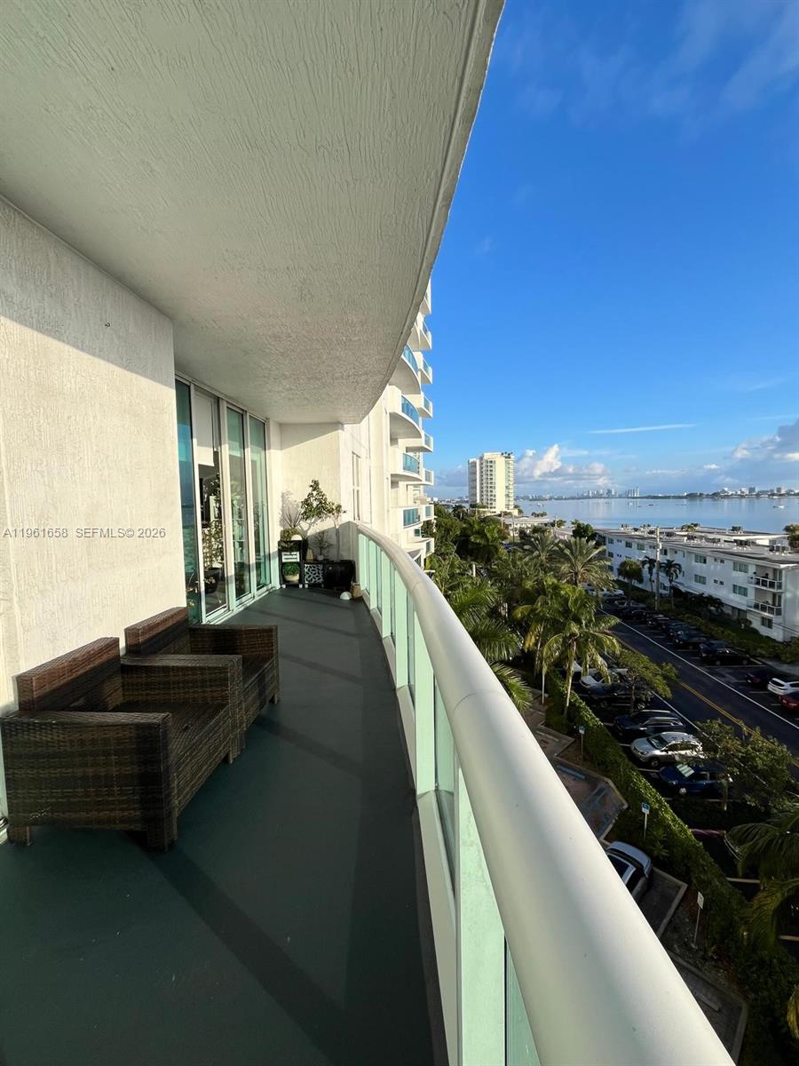 7910 Harbor Island Dr #608, North Bay Village FL 33141