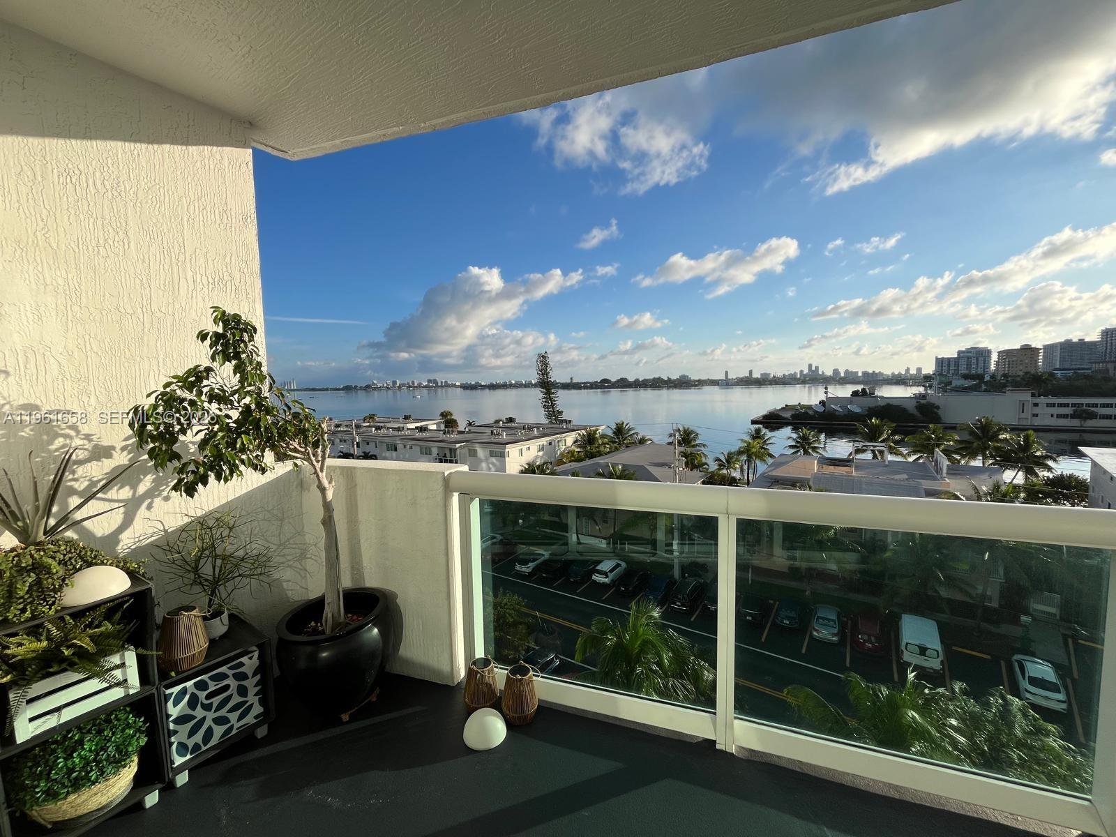 7910 Harbor Island Dr #608, North Bay Village FL 33141