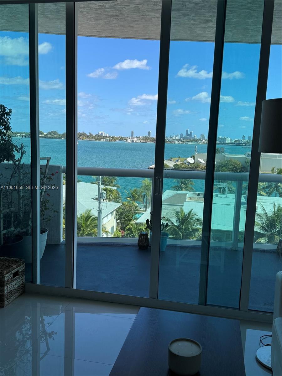7910 Harbor Island Dr #608, North Bay Village FL 33141