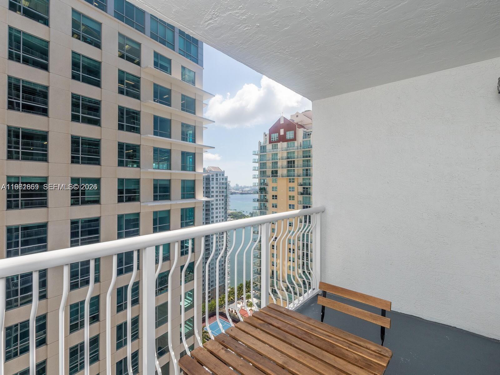 1200 Brickell Bay Dr #3210, Miami FL 33131