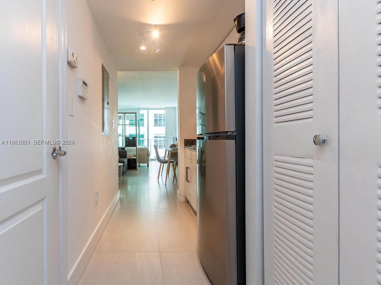 1200 Brickell Bay Dr #3210, Miami FL 33131