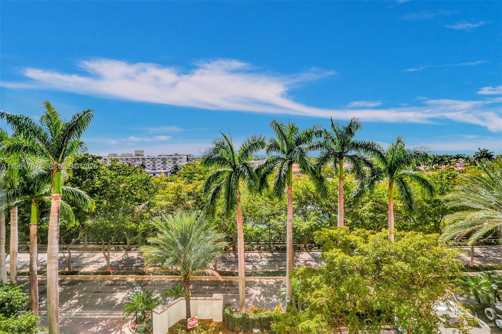 2000 Island Blvd #503, Aventura FL 33160
