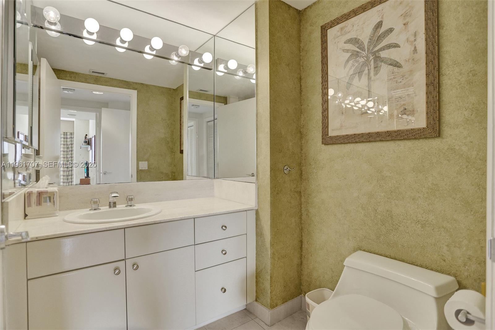 2000 Island Blvd #503, Aventura FL 33160