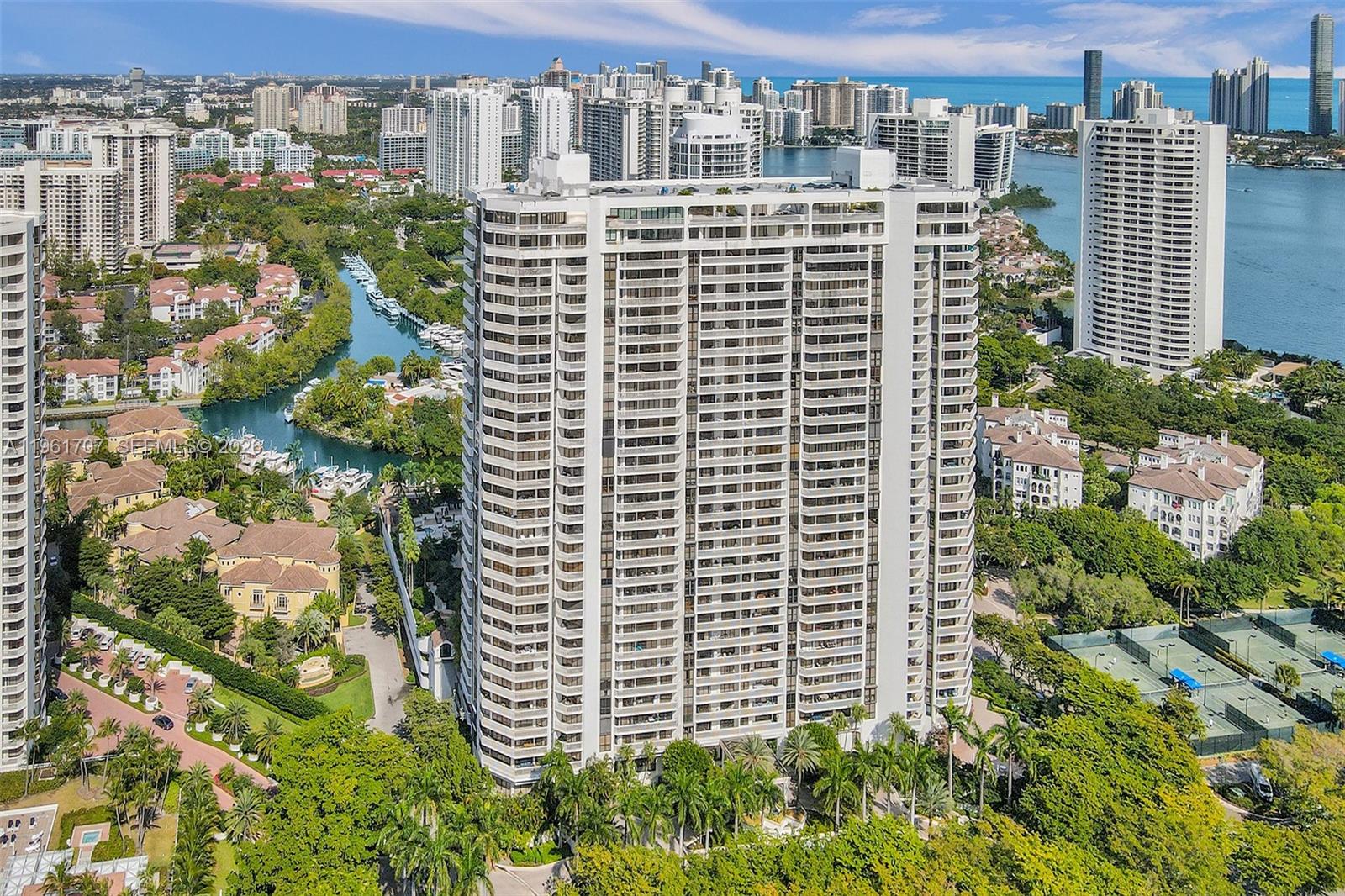 2000 Island Blvd #503, Aventura FL 33160