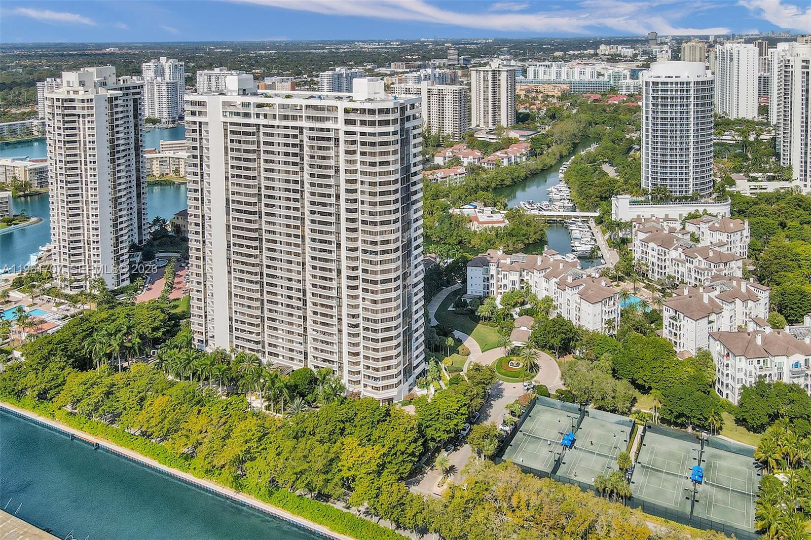 2000 Island Blvd #503, Aventura FL 33160