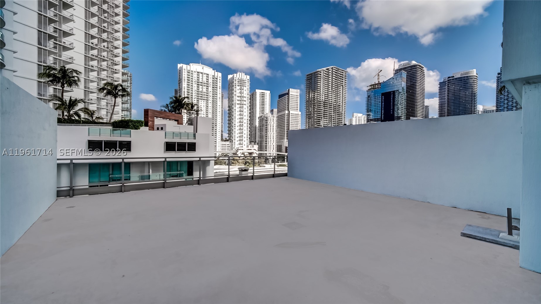 90 SW 3rd St #TH706, Miami FL 33130
