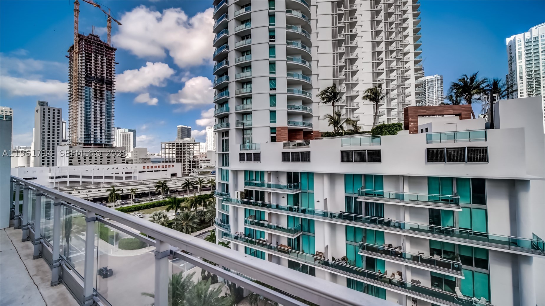 90 SW 3rd St #TH706, Miami FL 33130