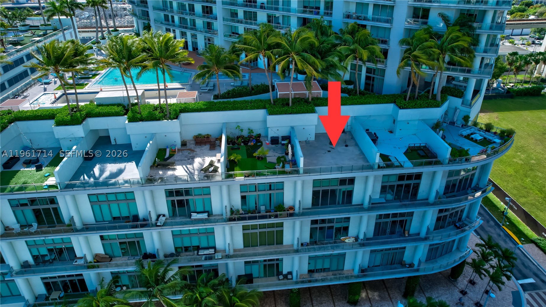 90 SW 3rd St #TH706, Miami FL 33130