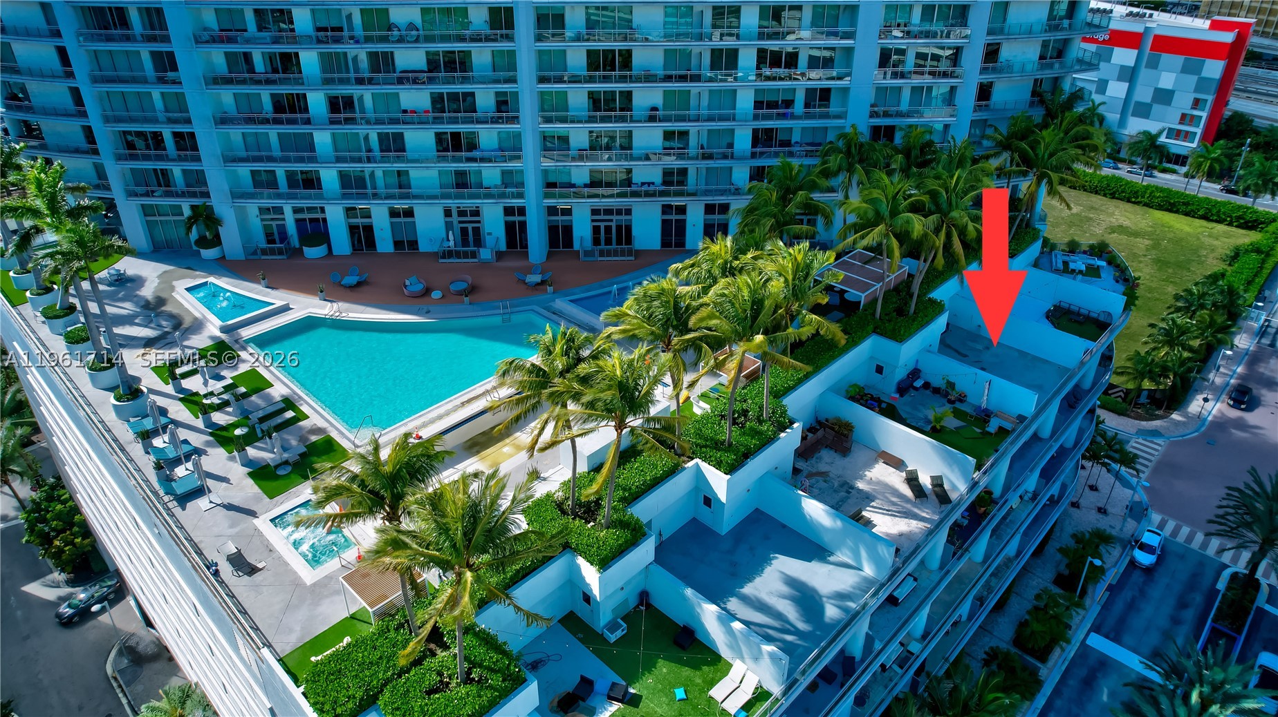 90 SW 3rd St #TH706, Miami FL 33130