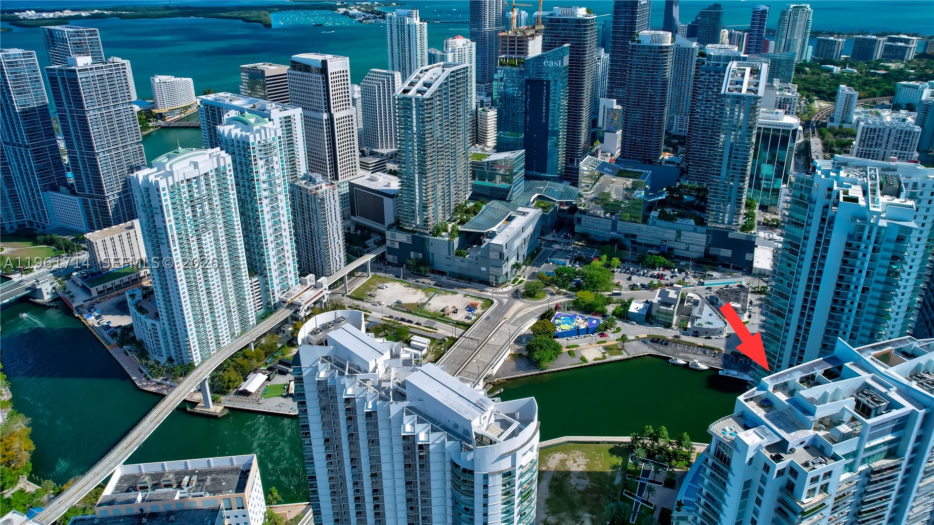 90 SW 3rd St #TH706, Miami FL 33130