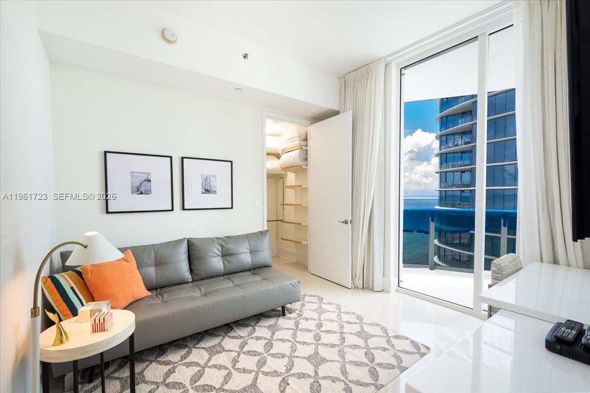 15811 Collins Ave #1502, Sunny Isles Beach FL 33160