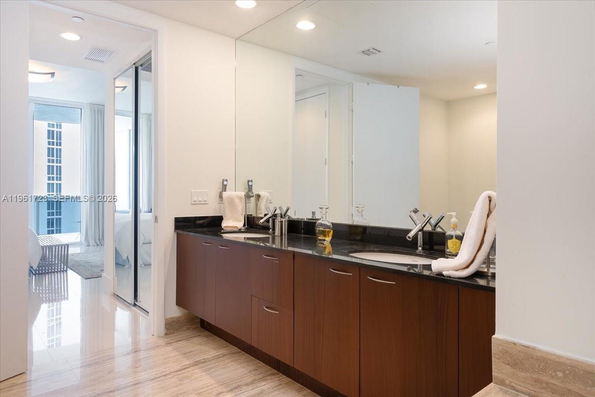 15811 Collins Ave #1502, Sunny Isles Beach FL 33160