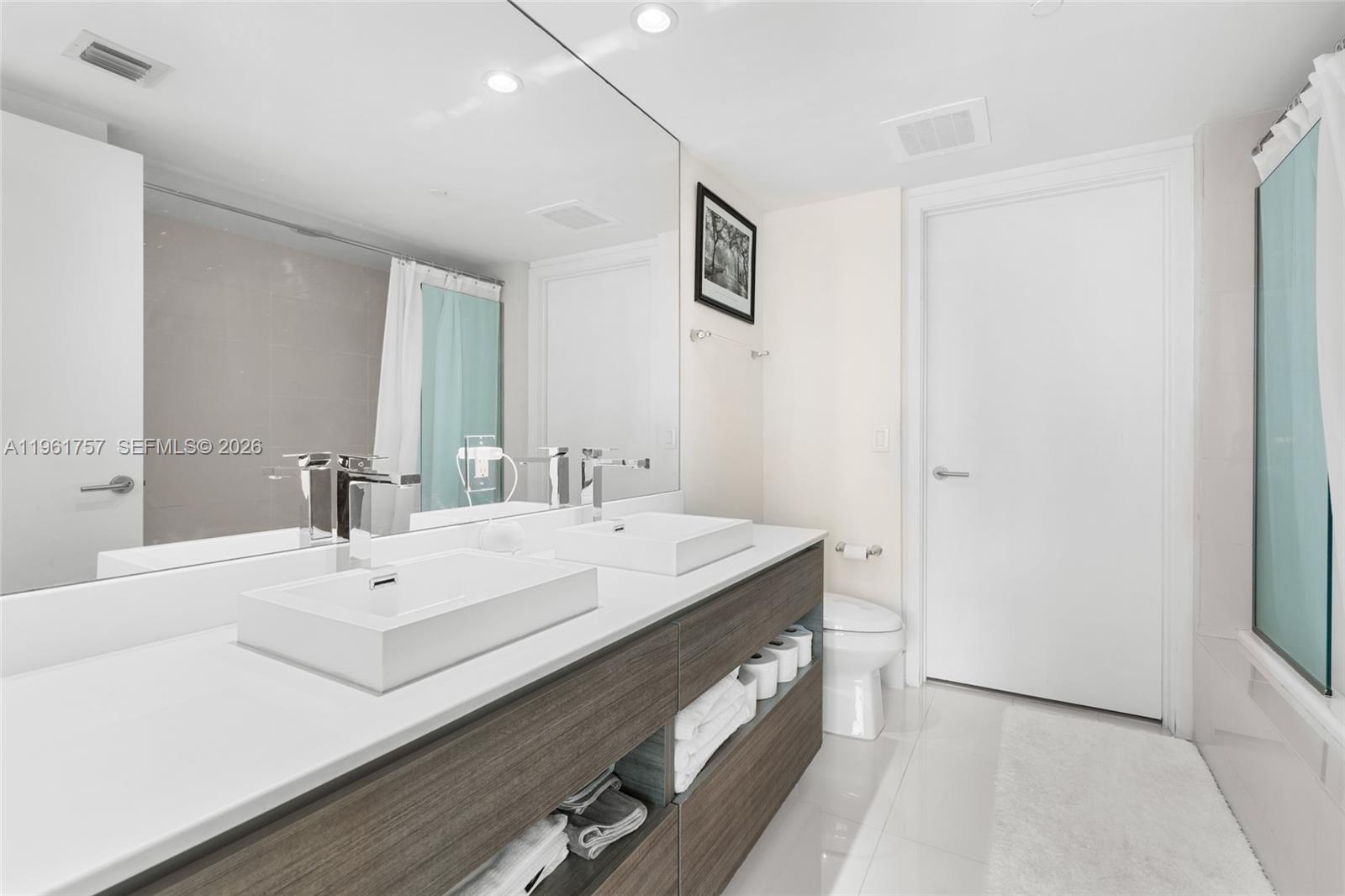 1100 S Miami Ave #1602, Miami FL 33130