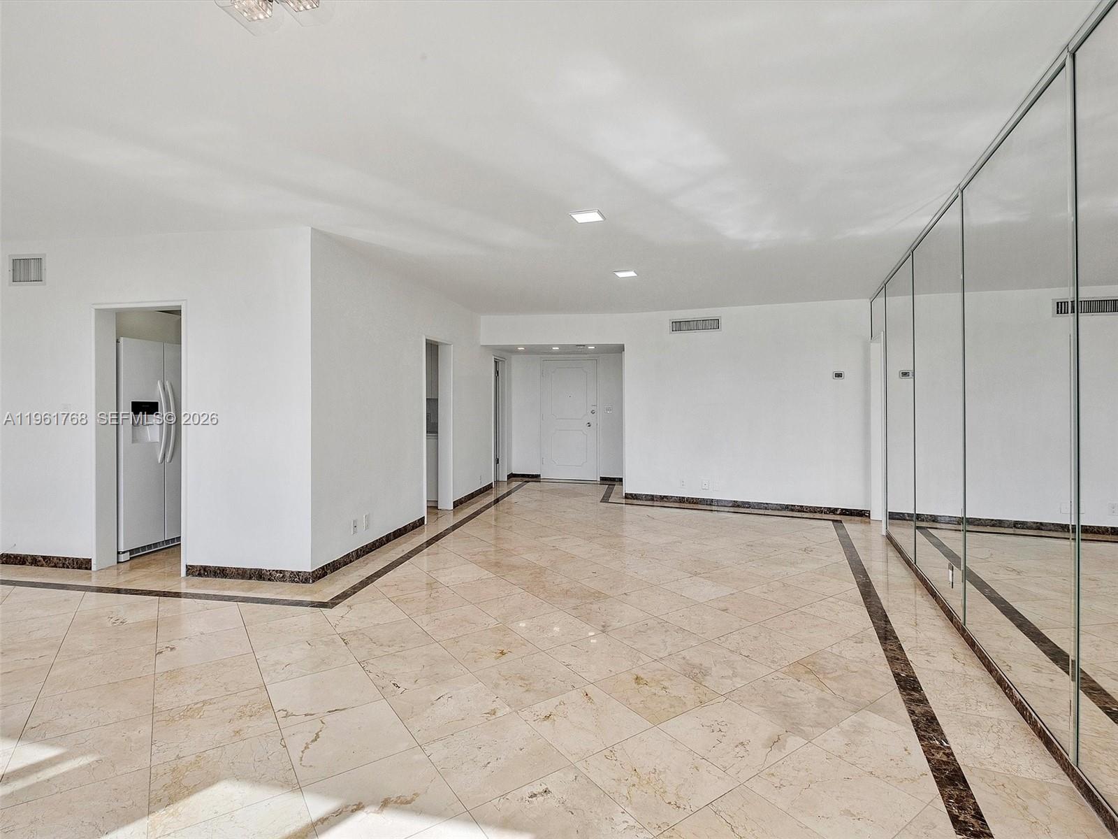 900 Bay Dr #1012, Miami Beach FL 33141