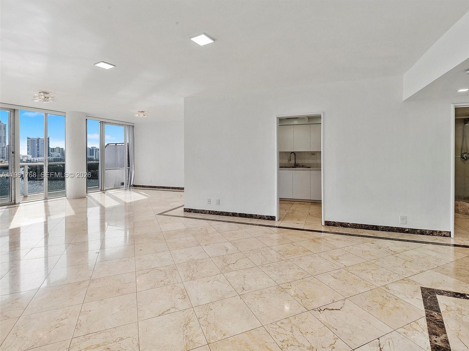 900 Bay Dr #1012, Miami Beach FL 33141