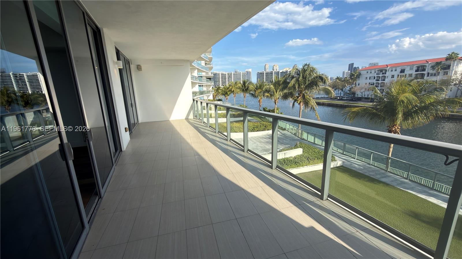 3250 NE 188th St #204, Aventura FL 33180