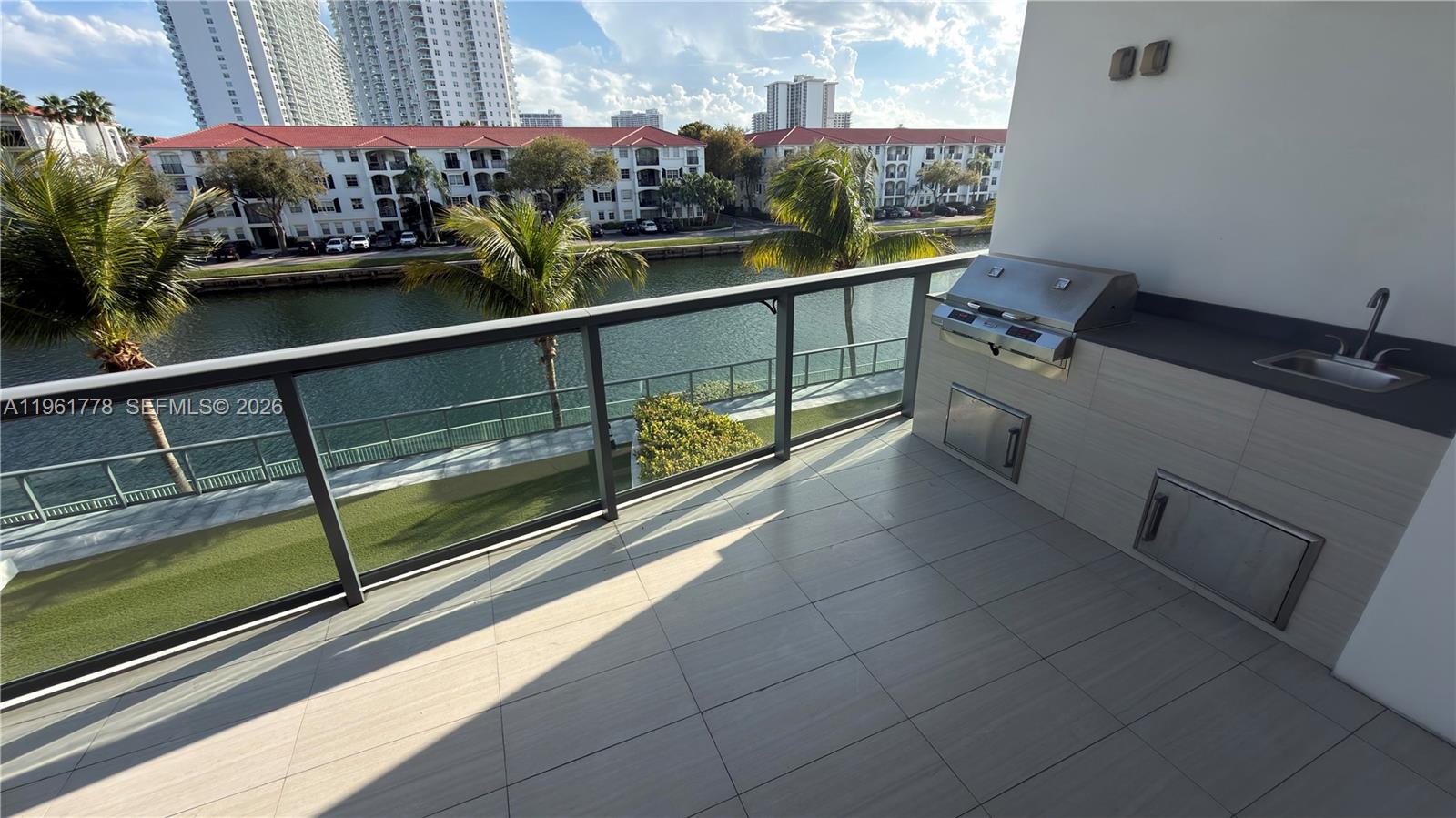 3250 NE 188th St #204, Aventura FL 33180