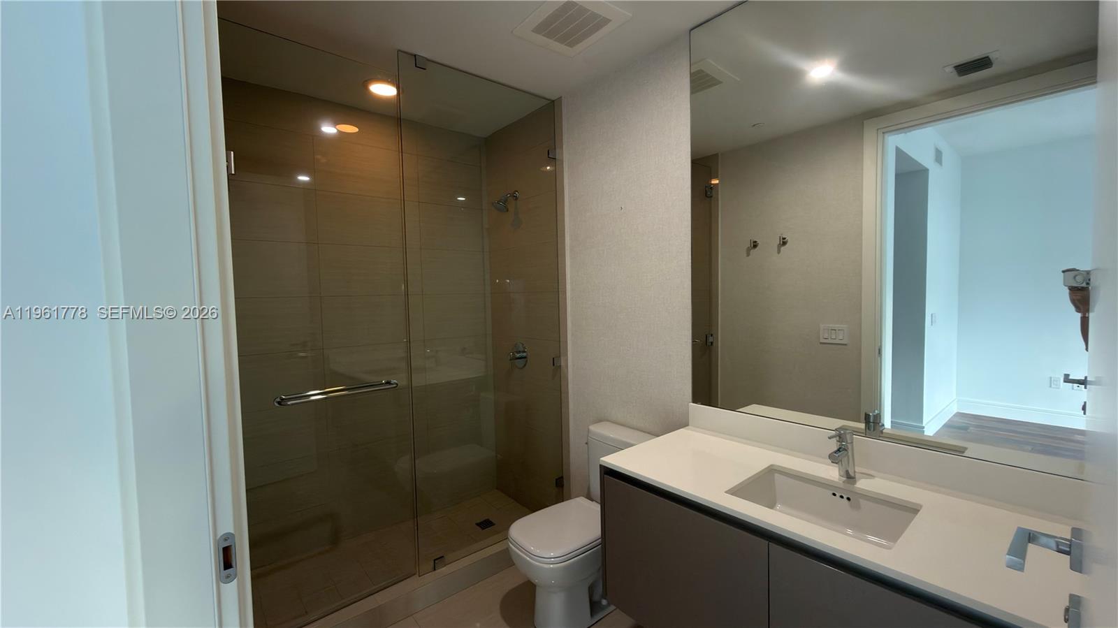 3250 NE 188th St #204, Aventura FL 33180