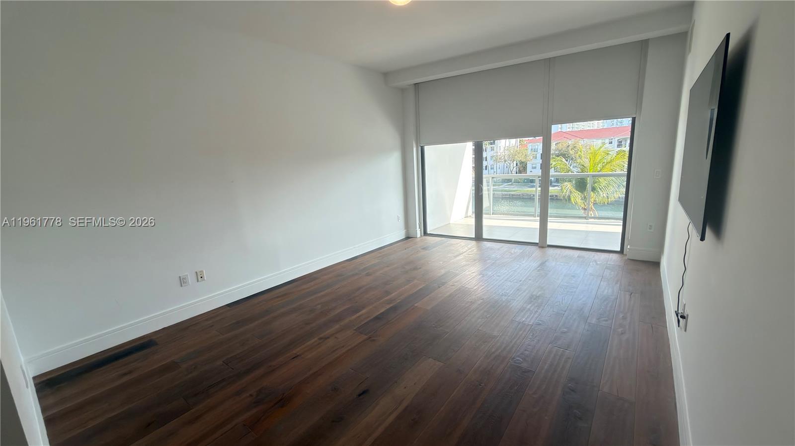 3250 NE 188th St #204, Aventura FL 33180