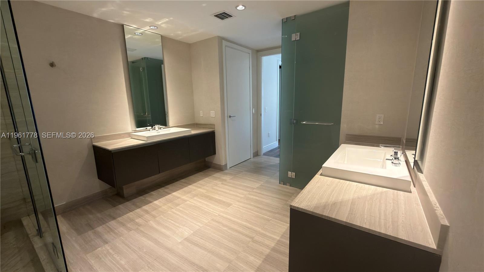3250 NE 188th St #204, Aventura FL 33180