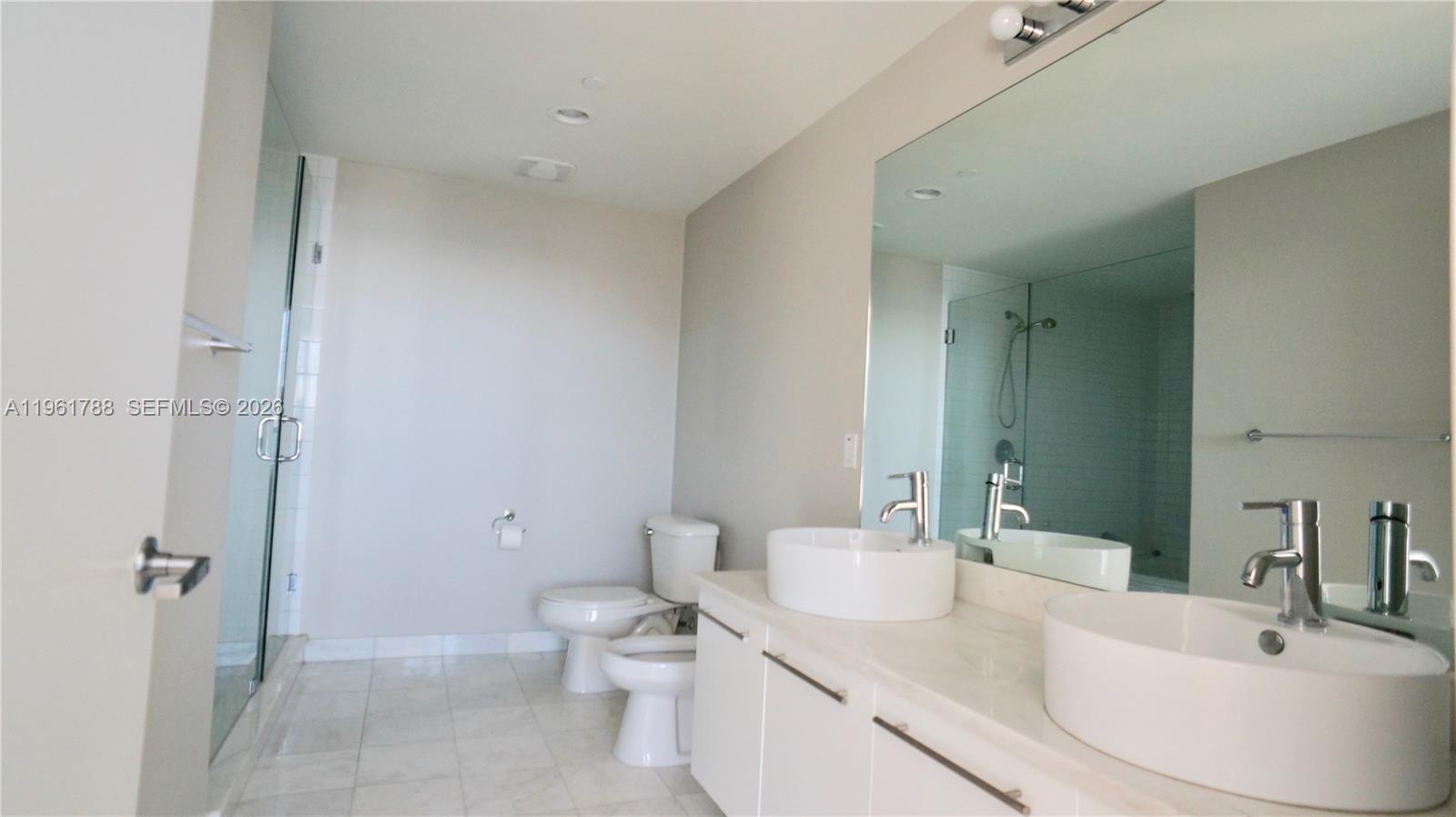 888 Biscayne Blvd #1603, Miami FL 33132