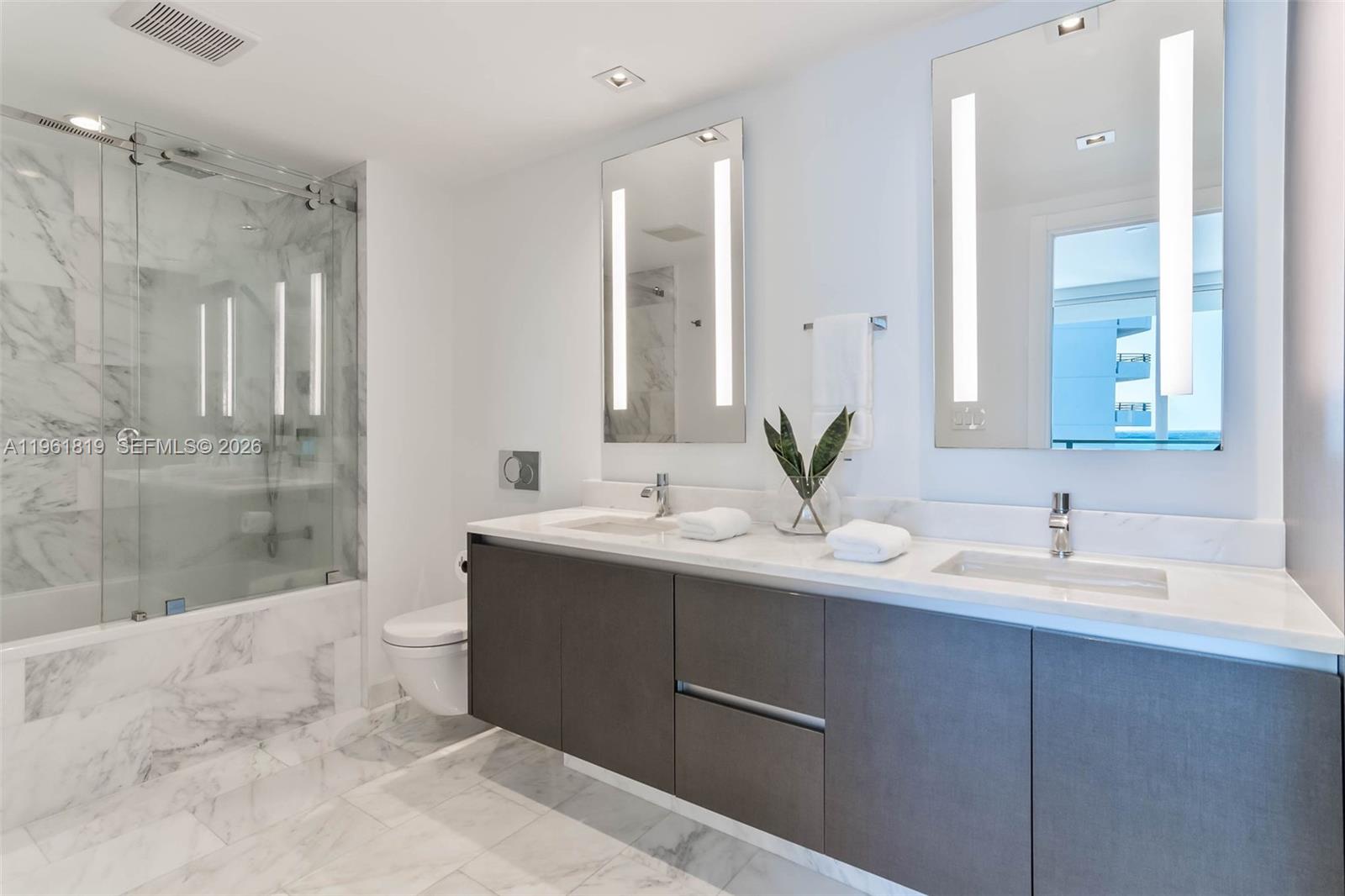 1451 Brickell Ave #1602, Miami FL 33131