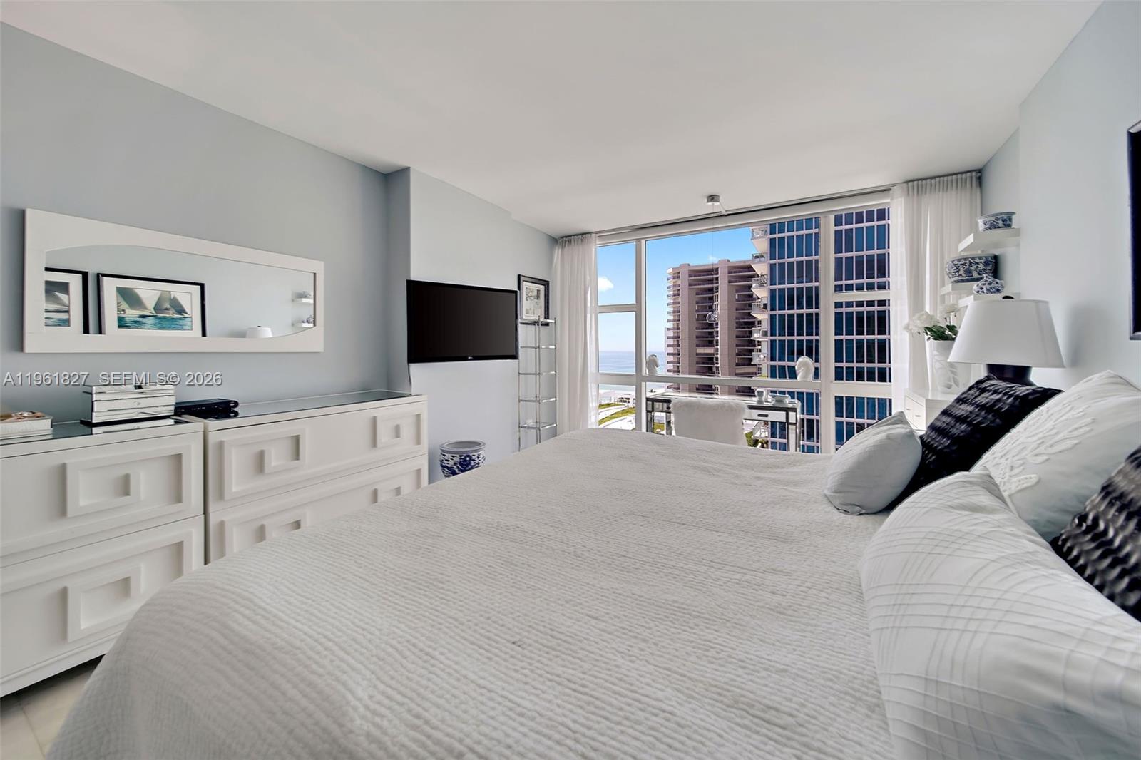 6801 Collins Ave #1110 (Door 1106), Miami Beach FL 33141