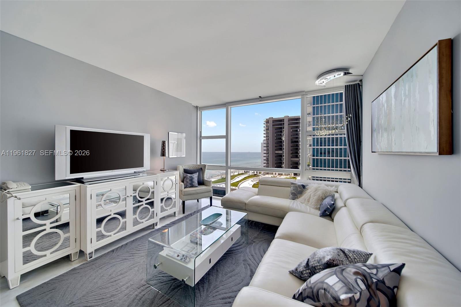 6801 Collins Ave #1110 (Door 1106), Miami Beach FL 33141