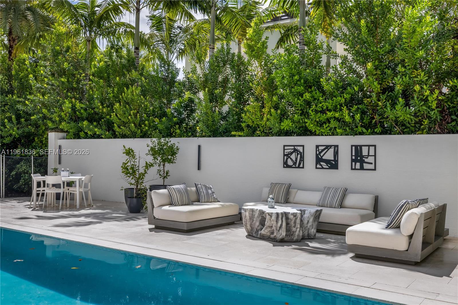 279 Galeon Ct, Coral Gables FL 33143