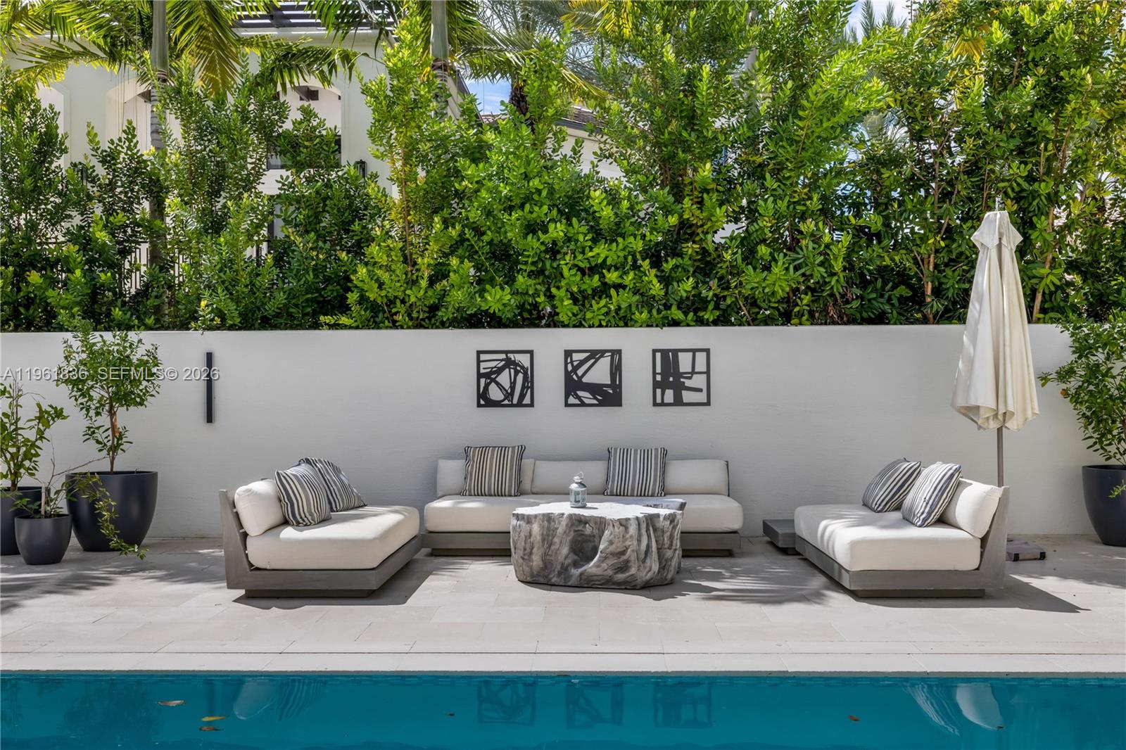 279 Galeon Ct, Coral Gables FL 33143