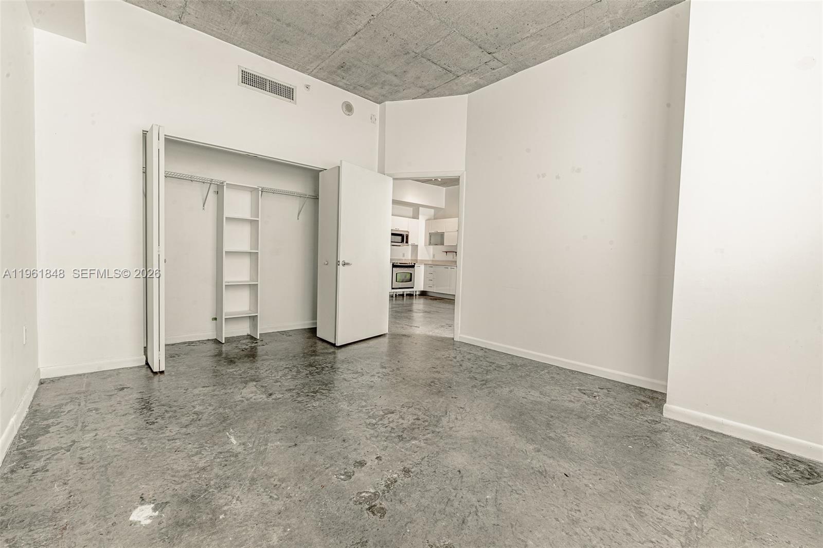 133 NE 2 AV #308, Miami FL 33132