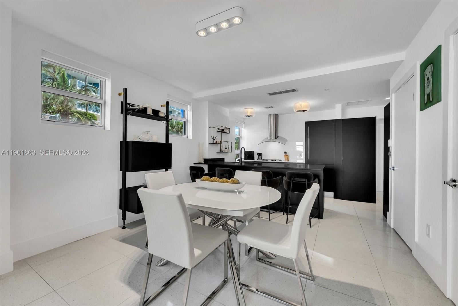 3739 Collins Ave #N-207, Miami Beach FL 33140