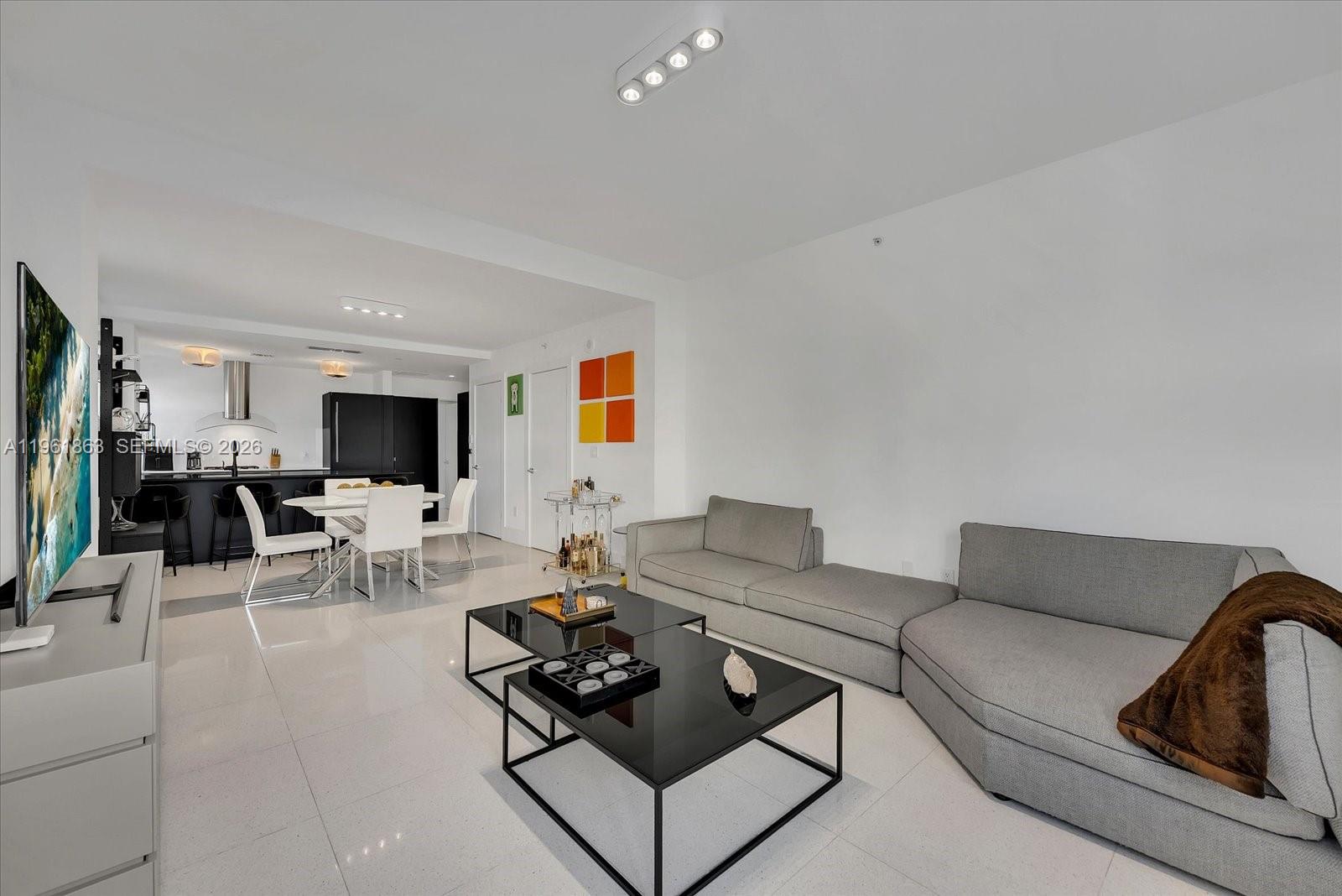 3739 Collins Ave #N-207, Miami Beach FL 33140