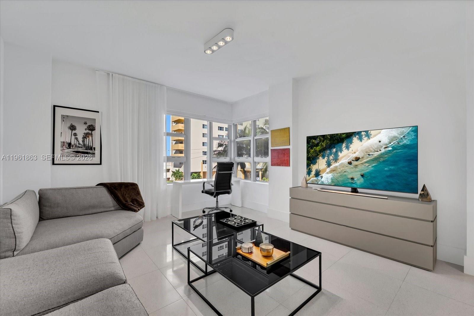 3739 Collins Ave #N-207, Miami Beach FL 33140