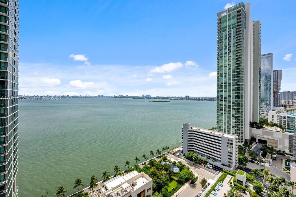 650 NE 32nd St #2205, Miami FL 33137