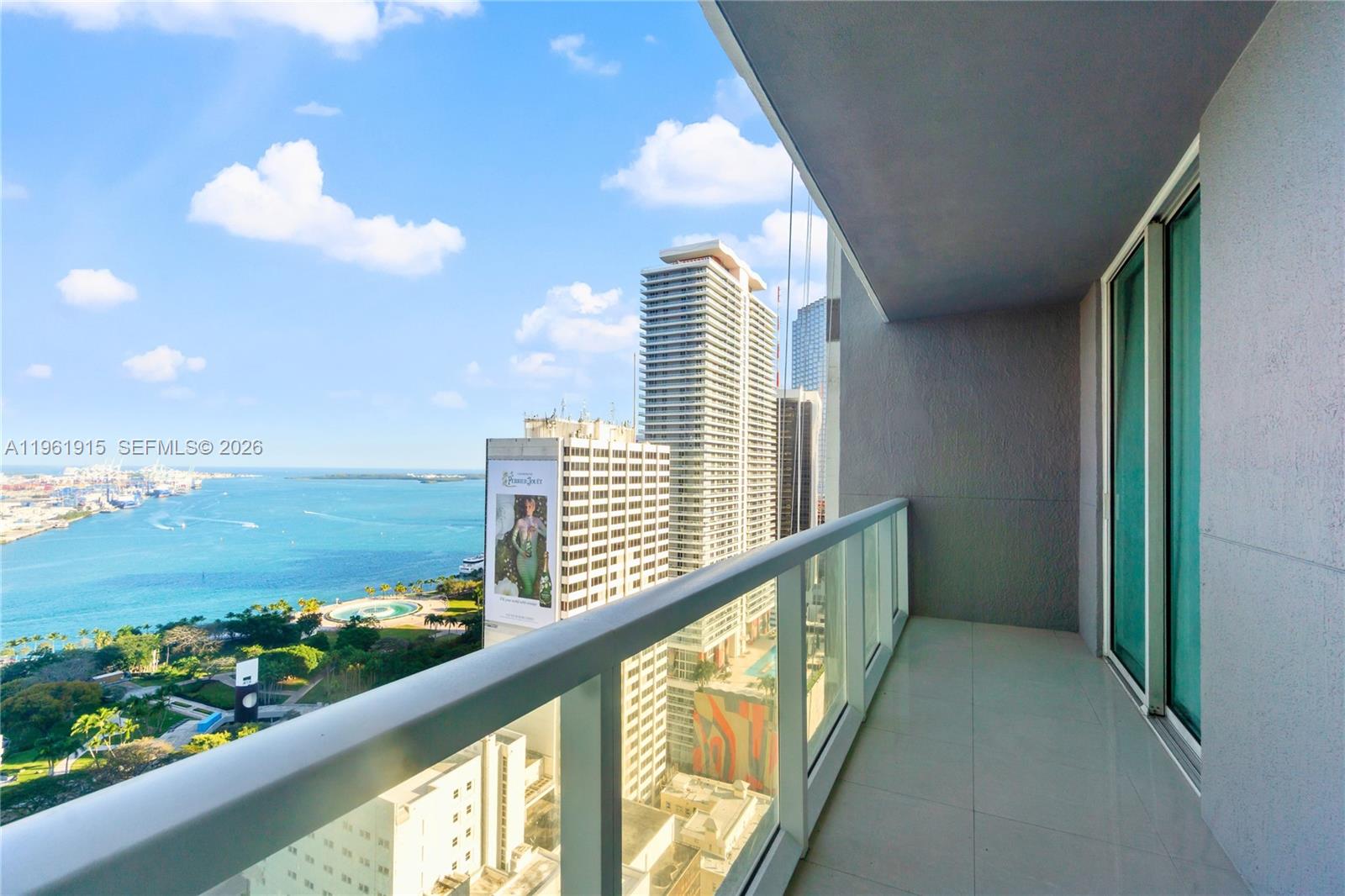 253 NE 2nd St #3105, Miami FL 33132