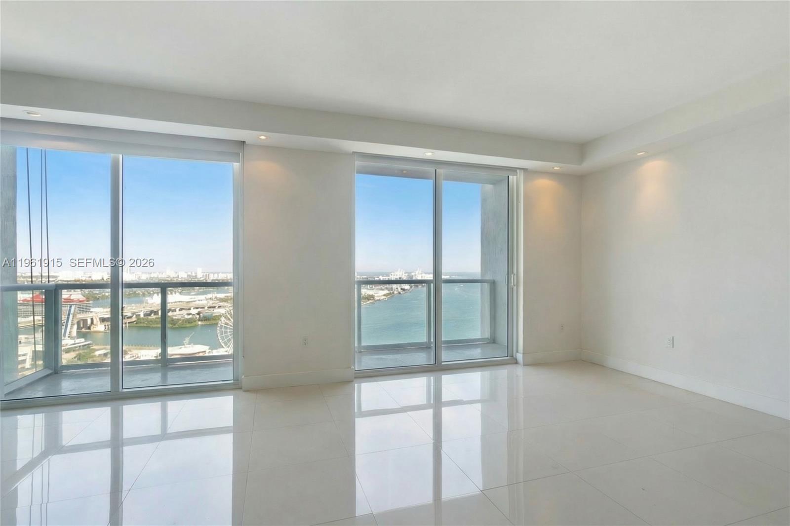 253 NE 2nd St #3105, Miami FL 33132