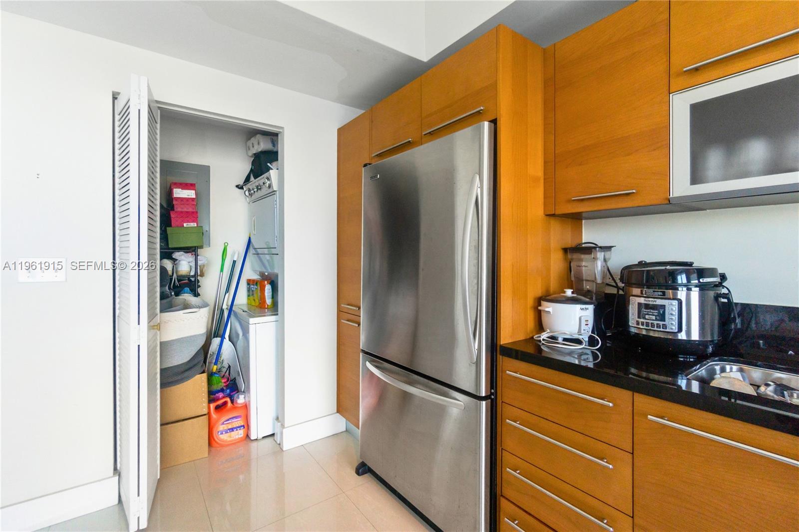 253 NE 2nd St #3105, Miami FL 33132