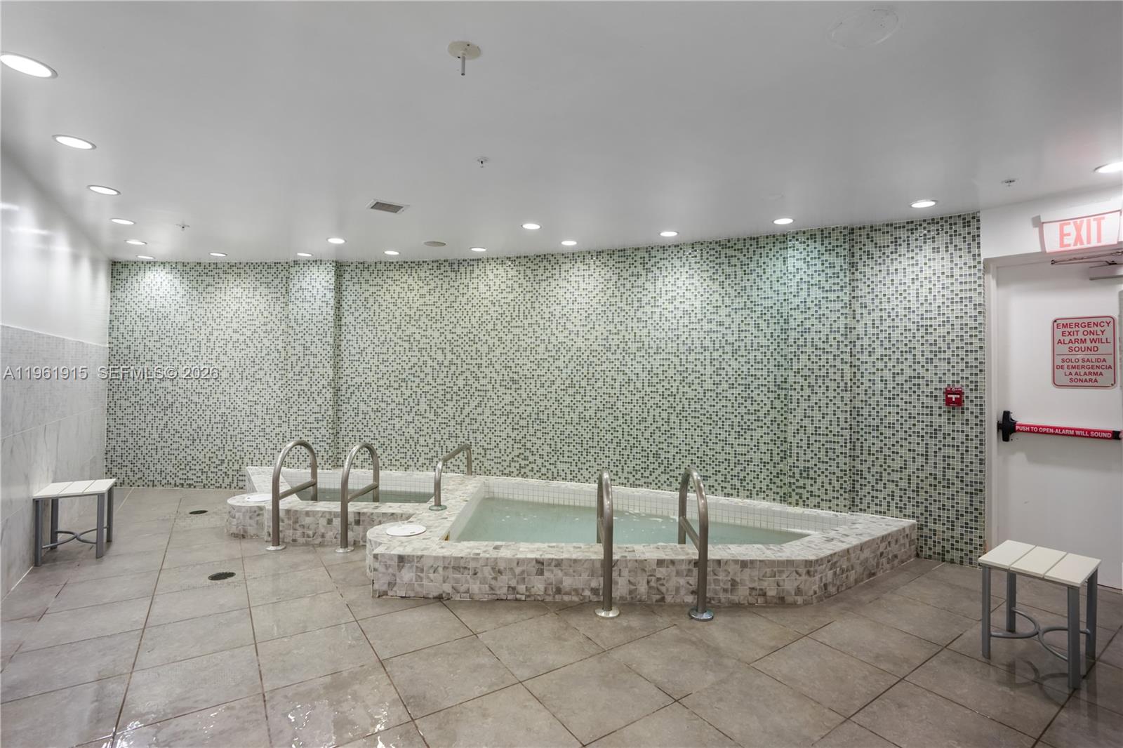 253 NE 2nd St #3105, Miami FL 33132