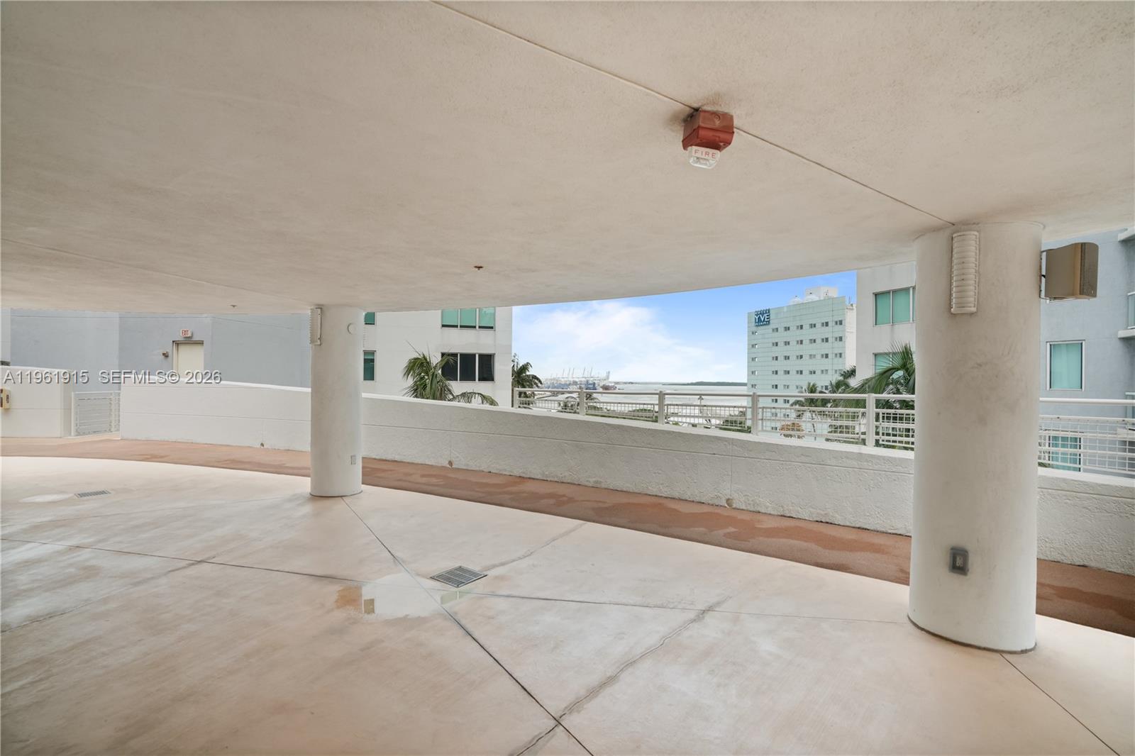 253 NE 2nd St #3105, Miami FL 33132