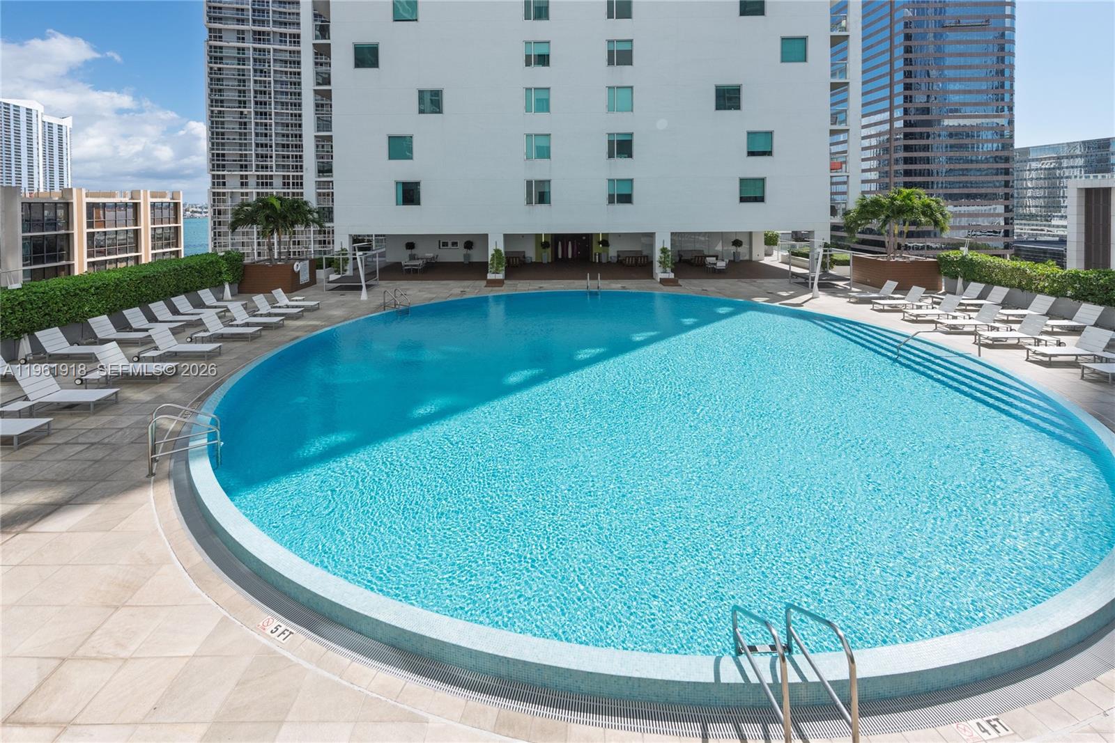 55 SE 6 ST #1207, Miami FL 33131