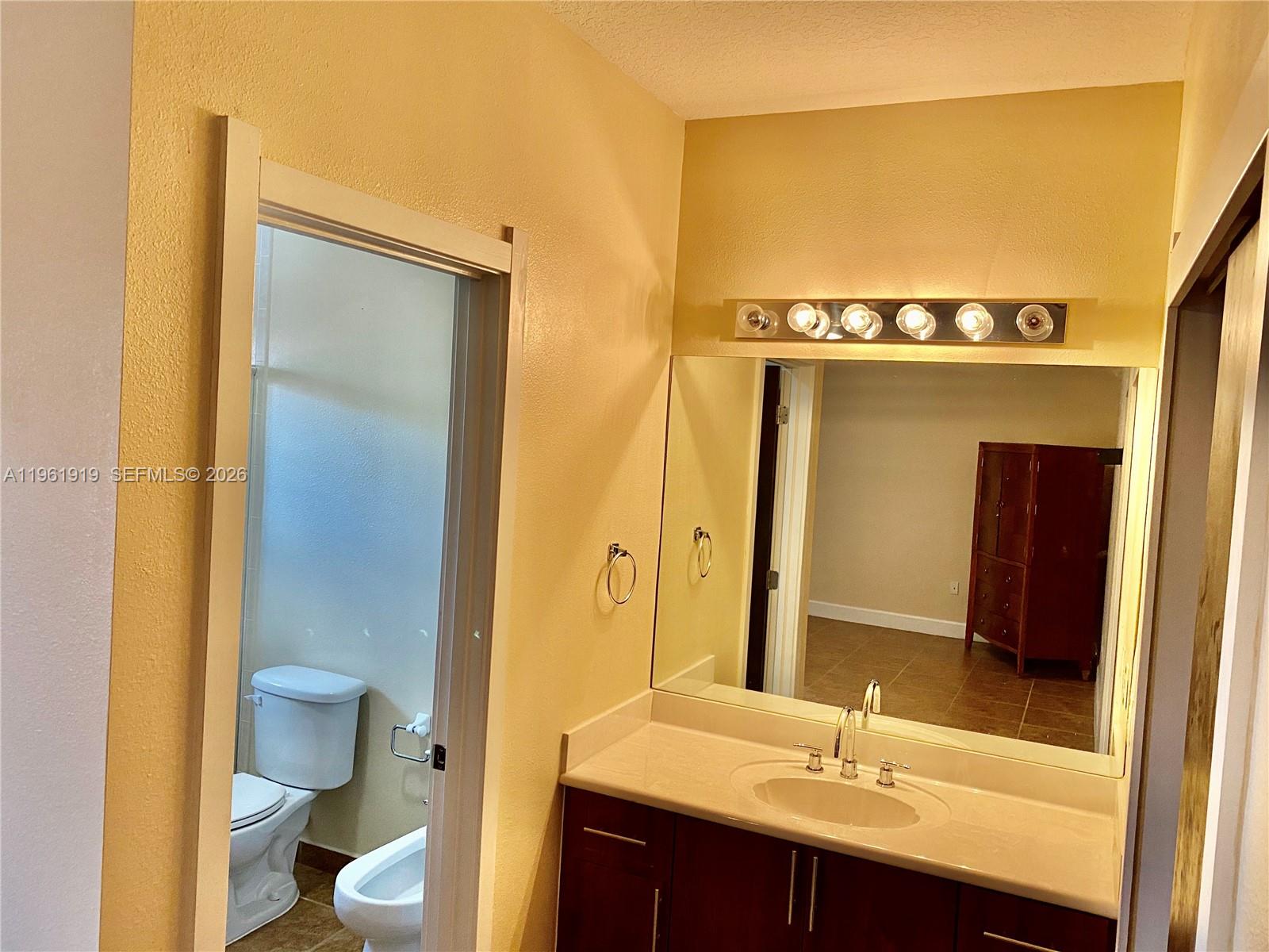 11115 W Okeechobee Rd #109, Hialeah Gardens FL 33018