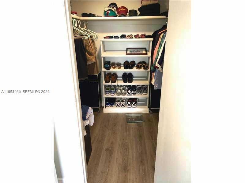 1881 Middle River Dr #604, Fort Lauderdale FL 33305