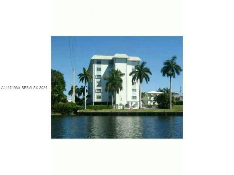 1881 Middle River Dr #604, Fort Lauderdale FL 33305