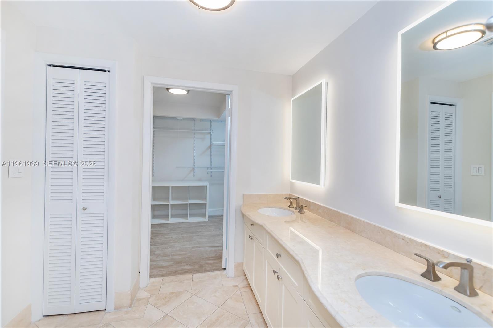 310 Harbor Ct, Key Biscayne FL 33149