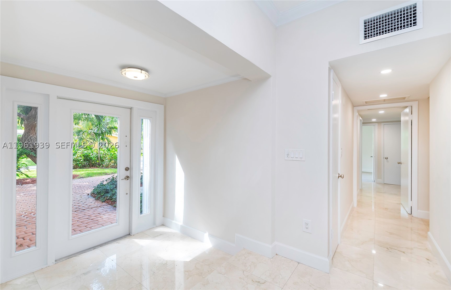 310 Harbor Ct, Key Biscayne FL 33149