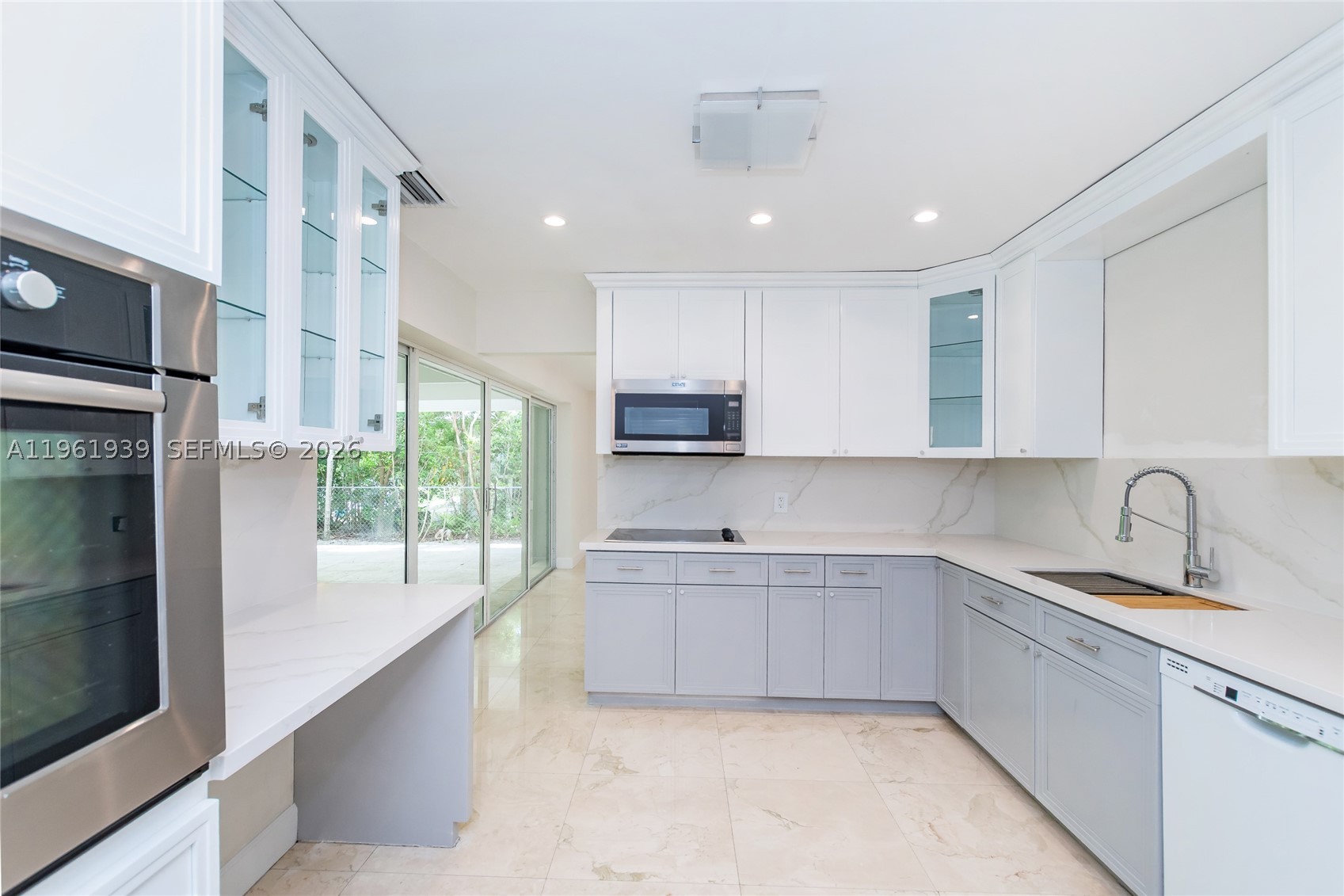 310 Harbor Ct, Key Biscayne FL 33149